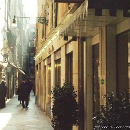 Astoria البندقية